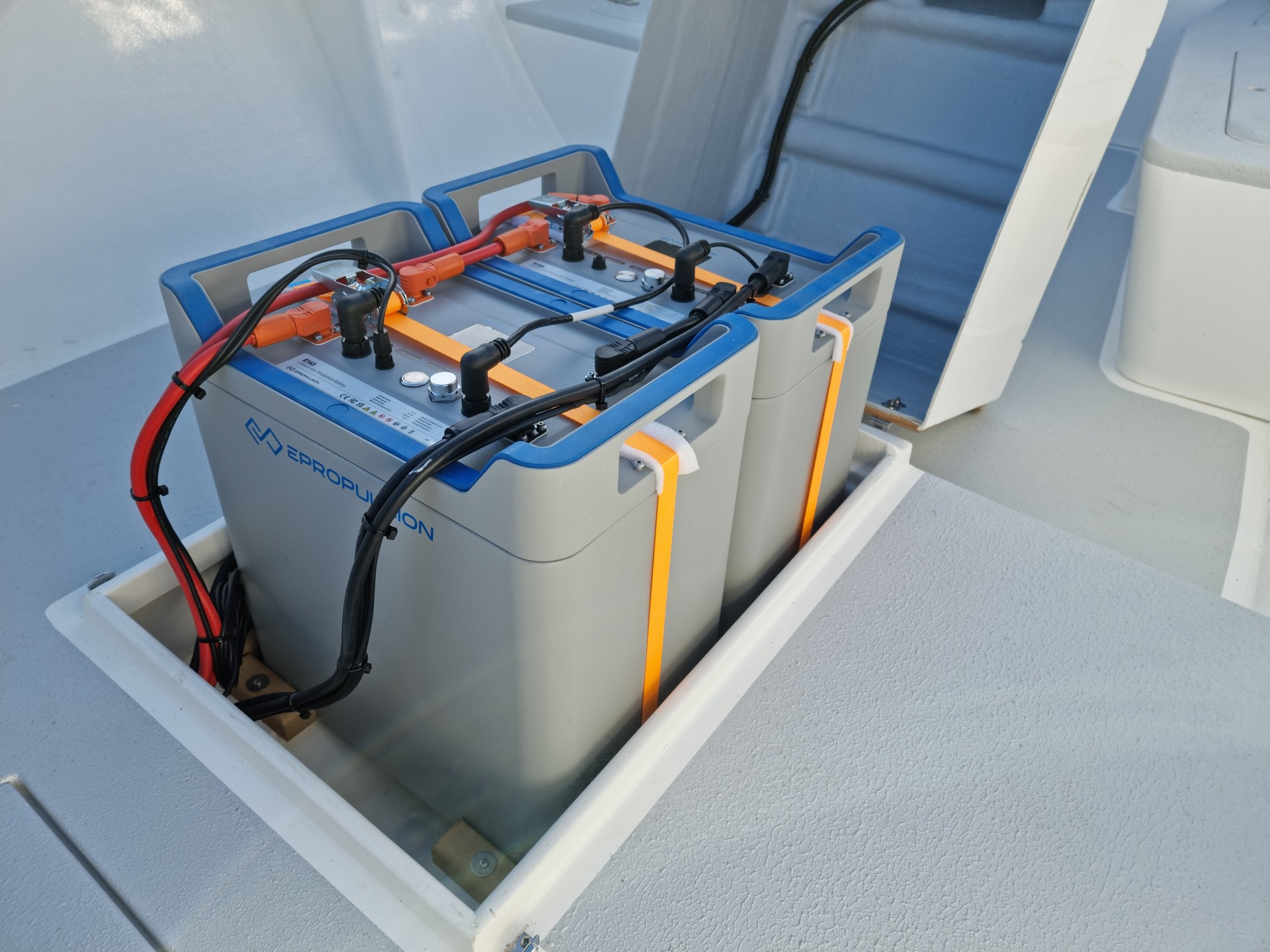 E163 Battery - Image 4