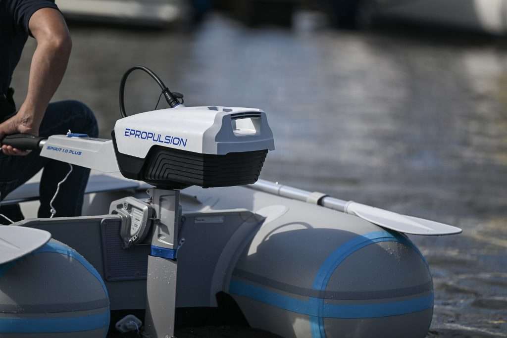 Why Electric Motors Are the Perfect Match for Dinghies